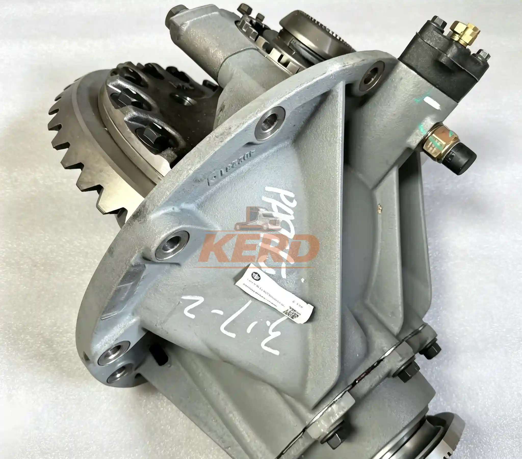 FAW Truck Parts- 2402010PA9TJ Rear Axle Gearbox Assembly(Io=2.688) 4180 J7