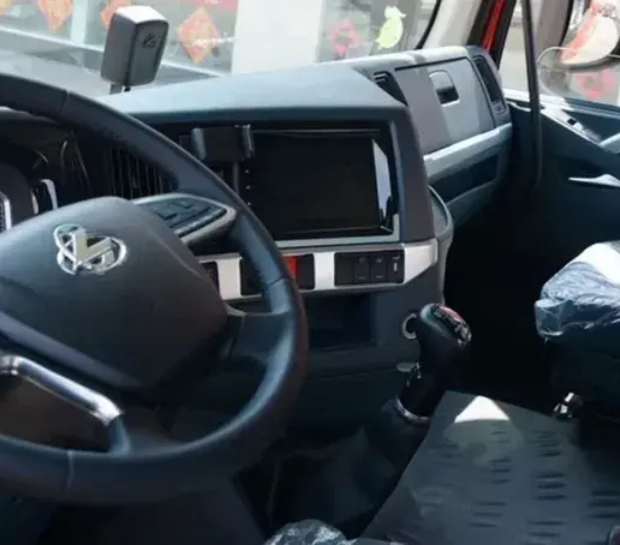 DONGFENG Chenglong H5 Cab Assembly