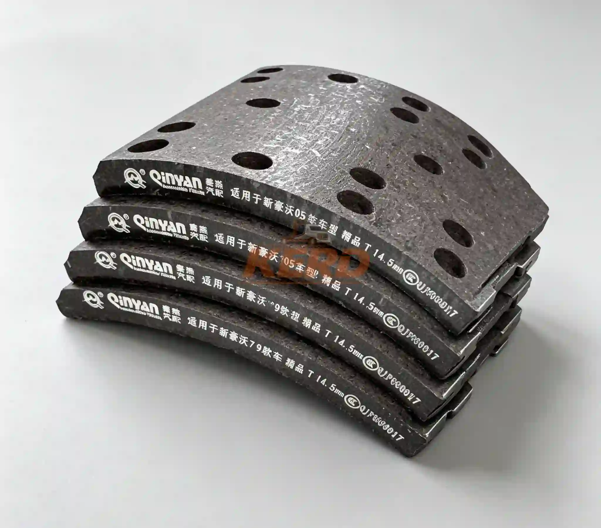 Sinotruk Howo Truck Parts- AZ9231342068 Rear Brake Pad A7 220X187 (14 Holes) Red Color